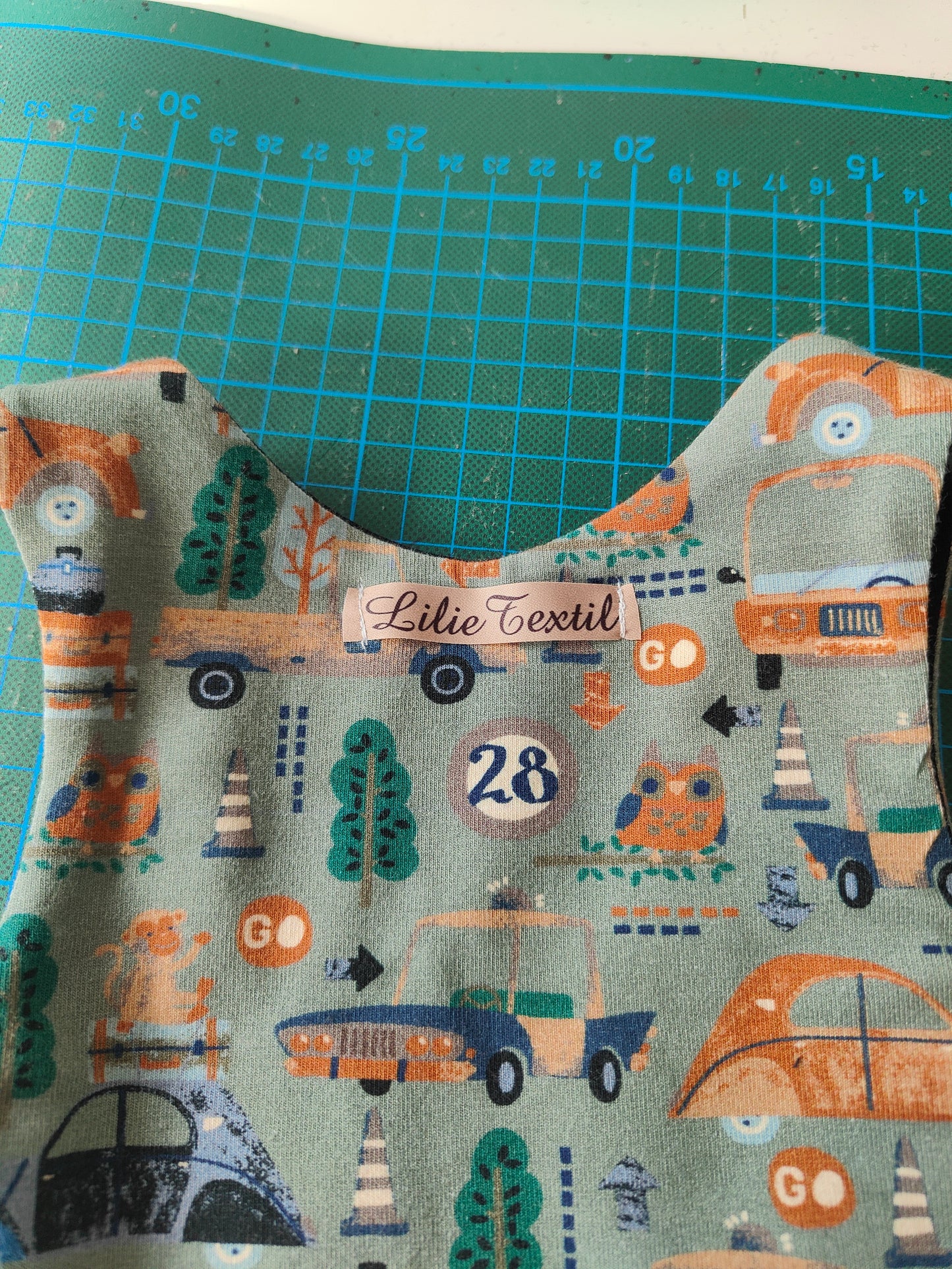 Babywendestrampler -Retrofahrzeuge/grün-blau/rost/dunkelblau