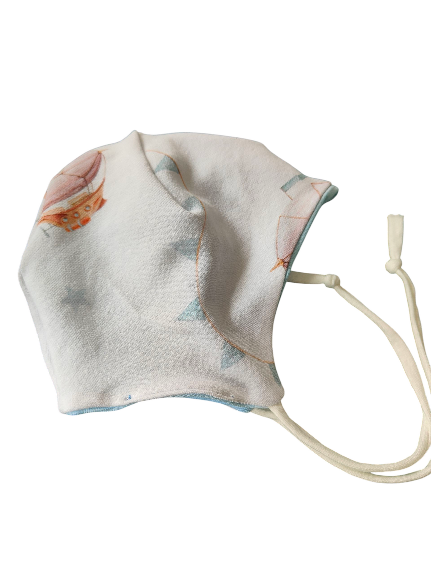 Babymütze mit Halstuch aus Baumwollsweat/Heißluftballon/weiß/hellblau