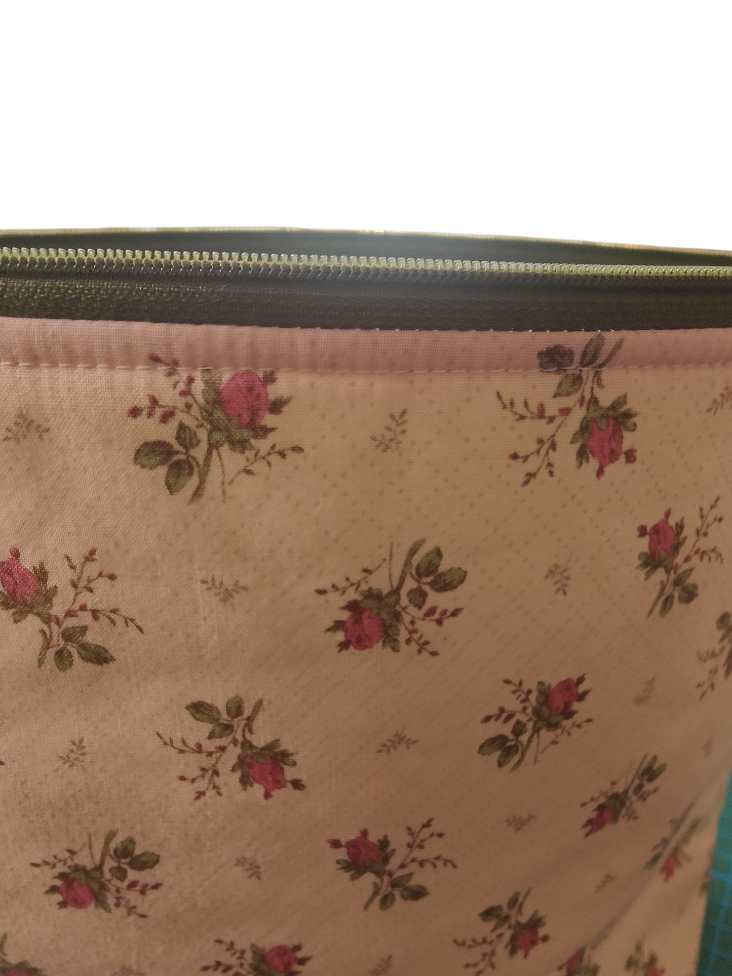 Kosmetiktasche-Vintage Blümchen/ rosé-grün