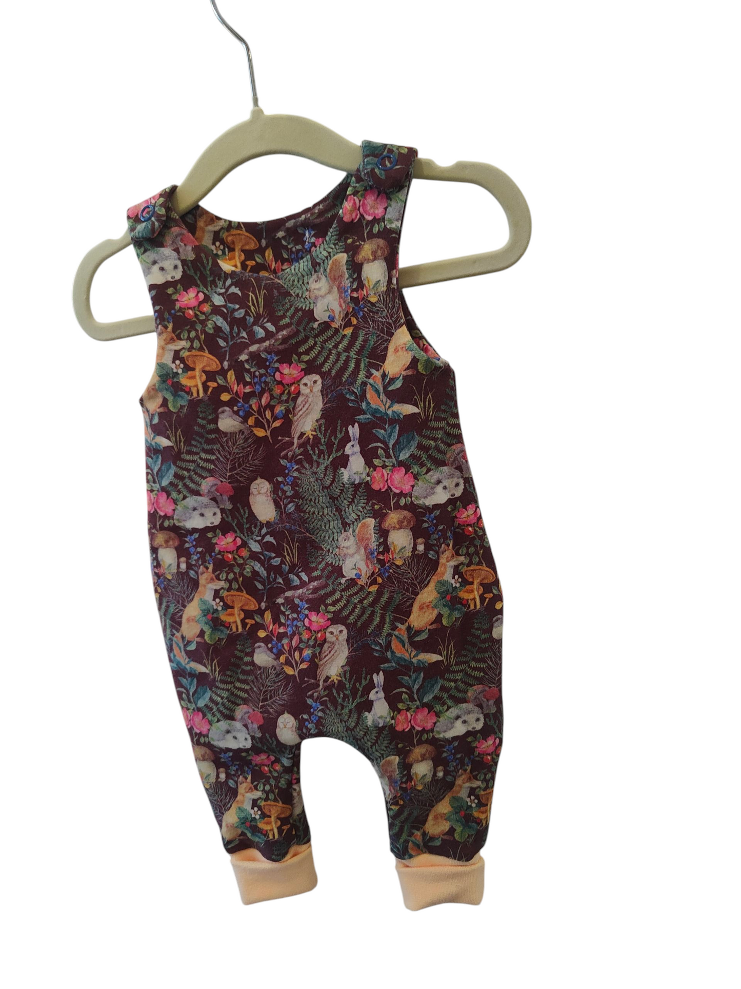 Babystrampler mit Fliegermütze- Waldtiere/braun/Vanille