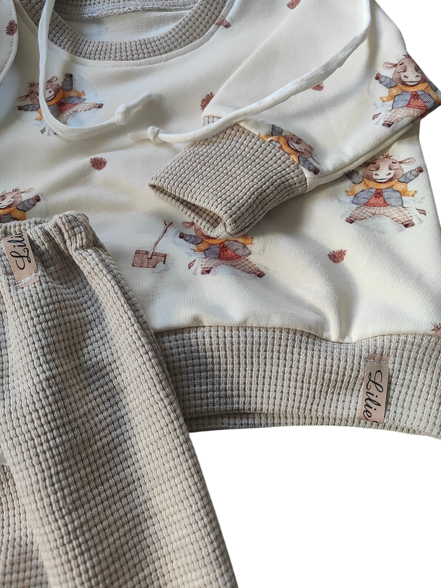 Biobabyset aus Hose und Oversizepulli-Kuhle Eiszeit /Creme/Beige