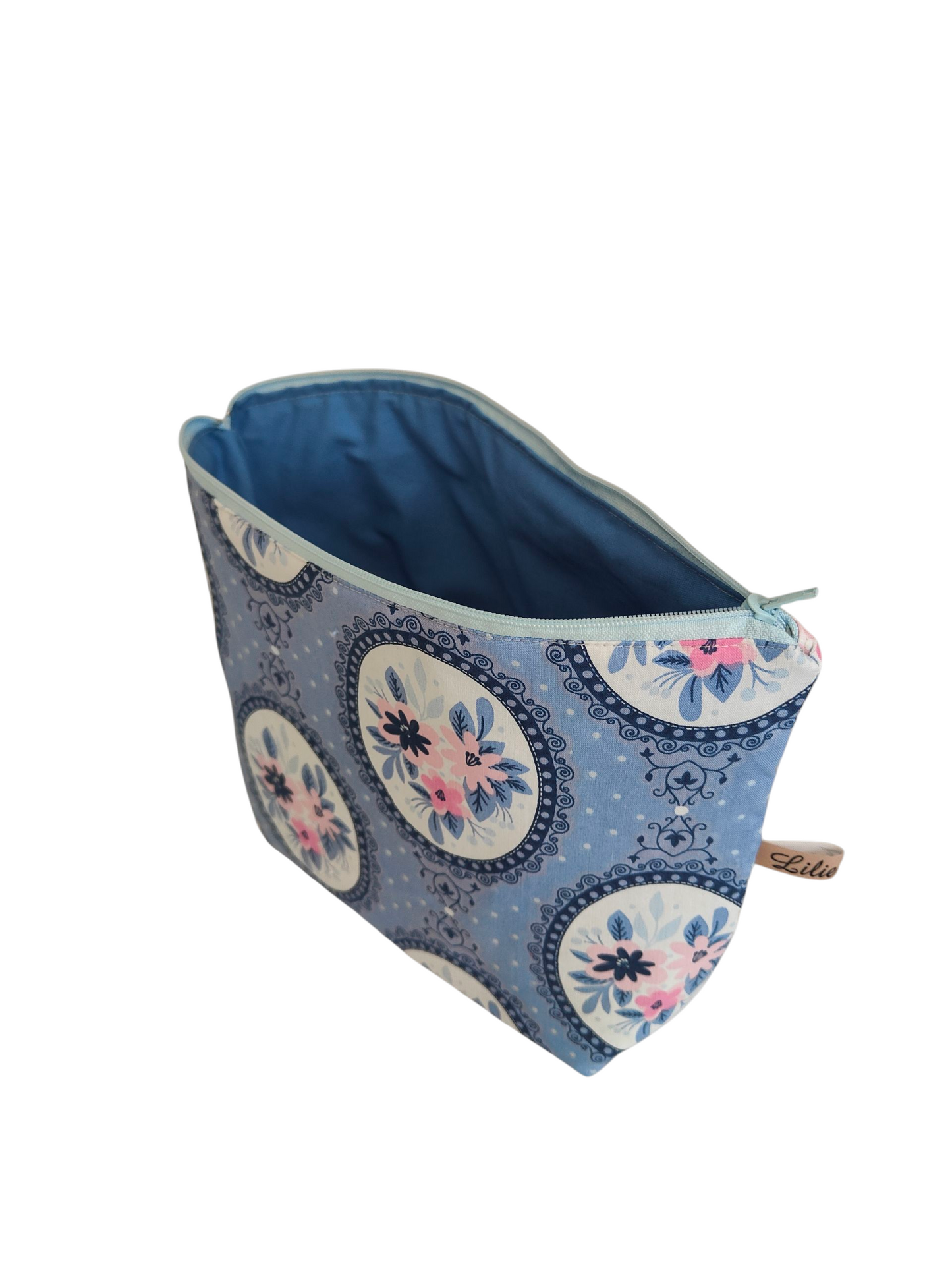 Kosmetiktasche-/ Blütentraum/Blau